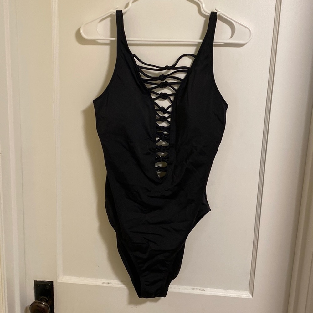 One piece swim suit